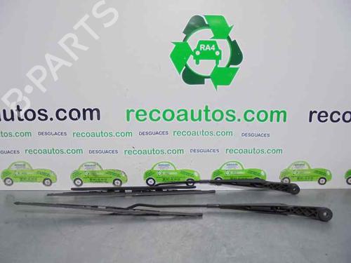 Front windshield wiper arm LAND ROVER FREELANDER I (L314) 2.0 Td4 4x4 | BP3472205C143 