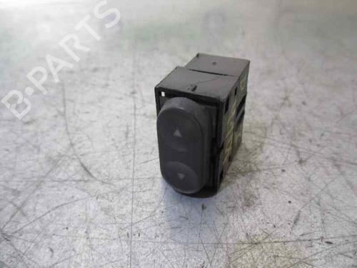 Used Right front window switch Right front window switch FIAT PUNTO (176_) 60 1.2 (176AP, 176AR, 176AQ, 176BB) (60 hp) 2067459 2067459