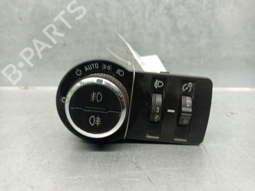 Used Headlight switch OPEL MOKKA / MOKKA X (J13) [2012-2019]  32195403