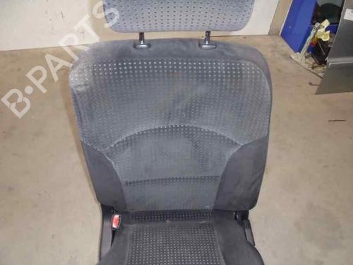 Rear seat MITSUBISHI GRANDIS (NA_W) 2.0 DI-D (NA8W) | BP8183164C17 