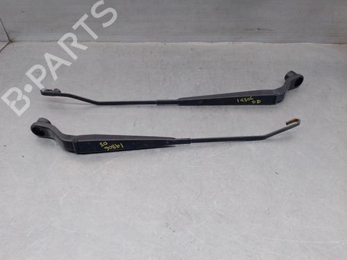 Used Front windshield wiper arm DODGE CALIBER 2.0 CRD (140 hp) 16908693