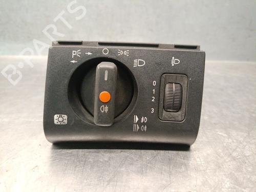 Used Headlight switch Headlight switch MERCEDES-BENZ C-CLASS (W202) C 250 D (202.125) (113 hp) 33469616 33469616