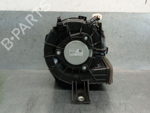Heater blower motor TOYOTA YARIS (_P13_) 1.5 Hybrid (NHP130_, NHP130) | BP27715336M62