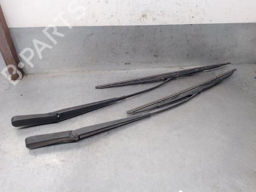 Used Front windshield wiper arm Front windshield wiper arm OPEL ZAFIRA A MPV (T98) 2.2 DTI 16V (F75) (125 hp) 39883854 39883854