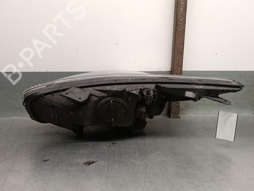 Right headlight KIA CARENS IV 1.7 CRDi | BP31802848C29