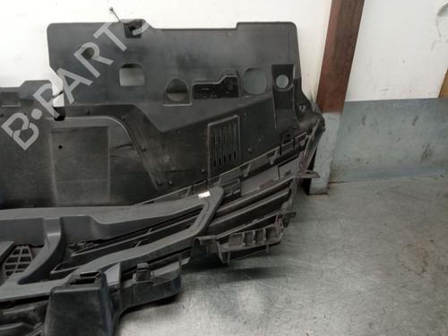 Grille RENAULT CLIO IV (BH_) 0.9 TCe 90 LPG | BP27706714C40 
