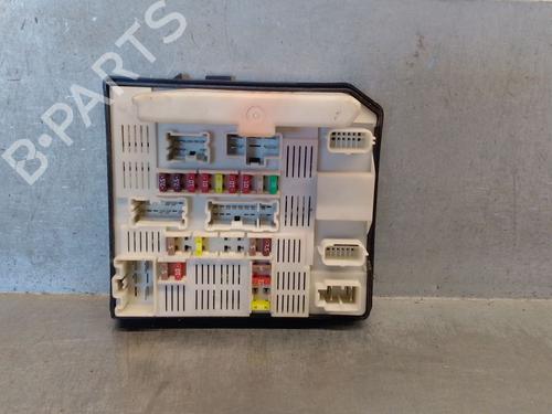 Used Fuse box RENAULT MASTER III Van (FV) 2.3 dCi 125 FWD (FV0C, FV0D, FV0G, FV0H, FV0J, FV0K,... (125 hp) 30078700