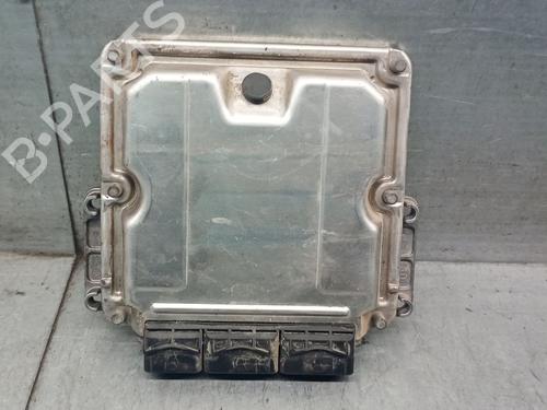 Used Engine control unit (ECU) Engine control unit (ECU) RENAULT TRAFIC II Bus (JL) 1.9 dCI 80 (JL0B) (82 hp) 34390707 34390707