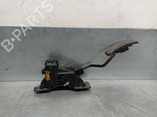 Used Pedal MITSUBISHI GRANDIS (NA_W) 2.0 DI-D (NA8W) (136 hp) 8300700
