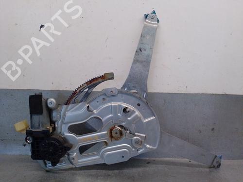 Używane Mechanizm podnoszenia szyby przedniej lewej VOLVO V70 II (285) 2.4 (140 hp) 30834007