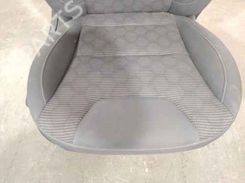 Right front seat KIA NIRO I (DE) 1.6 GDI Hybrid | BP26568307C16 