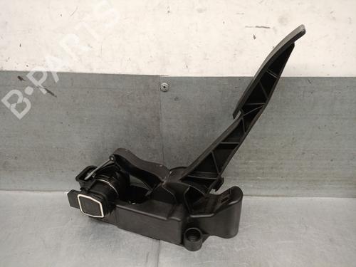 Used Pedal Pedal MERCEDES-BENZ A-CLASS (W169) A 150 (169.031, 169.331) (95 hp) 39210608 39210608