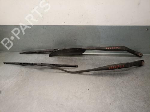 Used Front windshield wiper arm Front windshield wiper arm 39399919 39399919