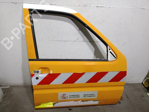 Used Right front door NISSAN TERRANO II (R20) 2.7 TDi 4WD (125 hp) 20640080