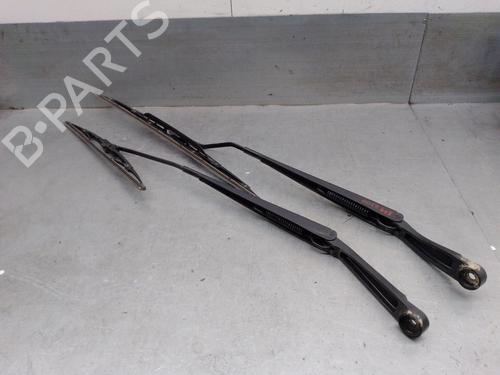 Used Front windshield wiper arm NISSAN NV200 / EVALIA Bus 1.5 dCi 90 (M20, M20M) (90 hp) 27605908