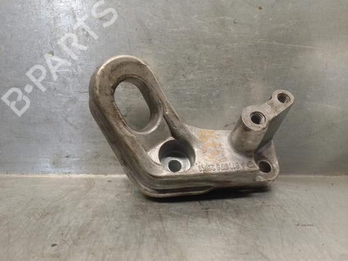 Used Engine mount JEEP GRAND CHEROKEE II (WJ, WG) 2.7 CRD 4x4 (163 hp) 15897106