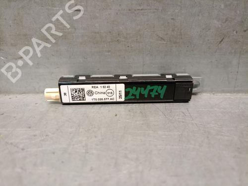 Used Antenna/Base VW TOURAN (1T3) 1.6 TDI (105 hp) 31850957