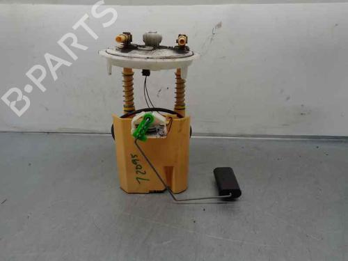 Used Fuel pump RENAULT TWINGO II (CN0_) 1.5 dCi (CN0E) (64 hp) 6874636