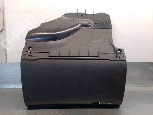 Dashboardkastje AUDI A4 B6 (8E2) 1.9 TDI (130 hp) 32395995