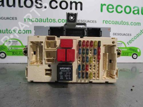 Used Fuse box Fuse box 2055904 2055904