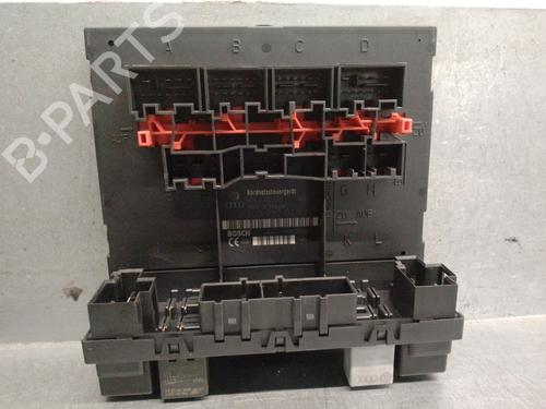 Sikringsdåse VW TOURAN (1T1, 1T2) 2.0 TDI (140 hp) 31601547