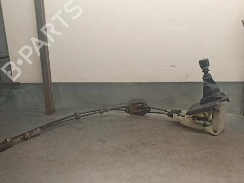 Used Gear lever TOYOTA RAV 4 III (_A3_) 2.2 D 4WD (ALA30_, ALA30R) (136 hp) 7447452