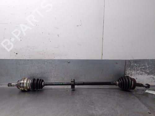 Used Right front driveshaft Right front driveshaft OPEL ASTRA F Hatchback (T92) 1.6 i (F08, M08, F68, M68) (75 hp) 33981245 33981245