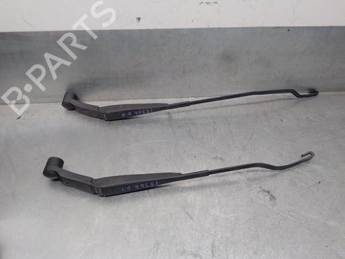 Used Front windshield wiper arm HYUNDAI i20 I (PB, PBT) 1.4 CRDi (75 hp) 14996999