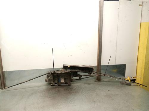 Used Electric handbrake RENAULT SCÉNIC II (JM0/1_) 1.6 16V (JM1R) (112 hp) 28116899