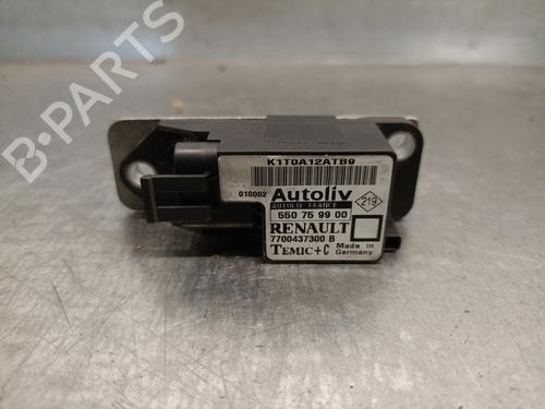 Used Electronic module RENAULT MEGANE I Classic (LA0/1_) 1.6 16V (LA00, LA04, LA0B, LA11, LA16, LA19, LA1J, LA1K,... (107 hp) 22726874