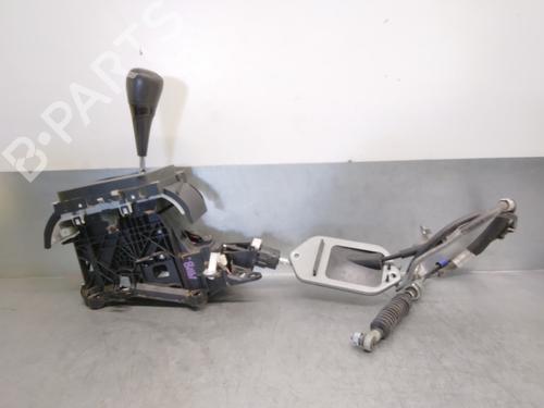 Gear lever TOYOTA YARIS (_P13_) 1.5 Hybrid (NHP130_, NHP130) | BP15984743M90 