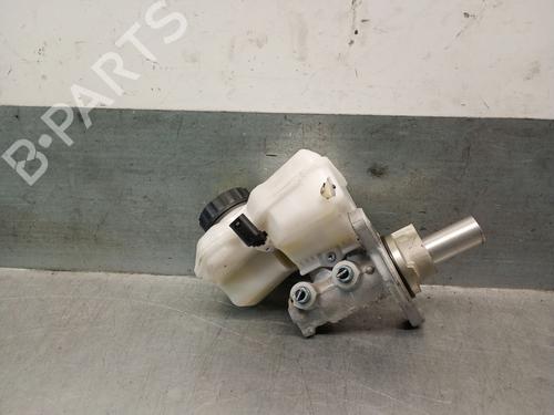 Used Brake master cylinder BMW 1 (F40) 118 i (136 hp) 25235039