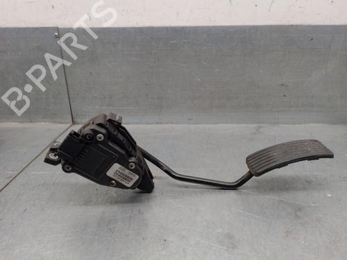 Used Pedal Pedal VOLVO V40 Estate (645) 1.9 DI (102 hp) 35725395 35725395