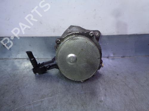 Used Vacuum pump RENAULT KANGOO / GRAND KANGOO II (KW0/1_) 1.5 dCi 85 (KW0K, KW0L, KW0B) (86 hp) 17335804