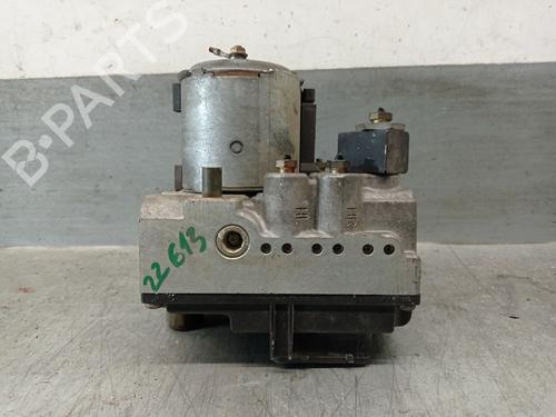 Used ABS pump MERCEDES-BENZ E-CLASS (W210) E 200 (210.035) (136 hp) 25742451