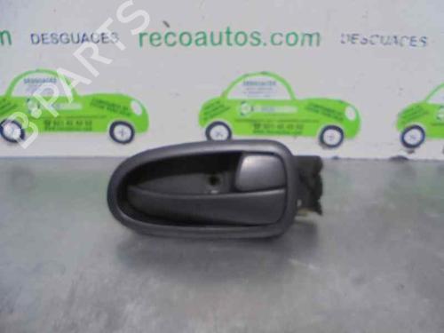 Used Front right interior door handle Front right interior door handle 4026446 4026446