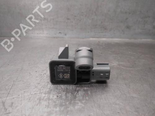 Used Electronic module RENAULT SCÉNIC III (JZ0/1_) [2008-2016]  17958337