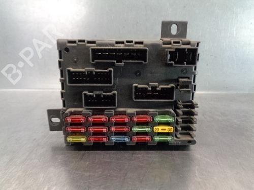 Used Fuse box Fuse box FIAT BRAVO I (182_) 1.4 (182.AA) (80 hp) 12826222 12826222