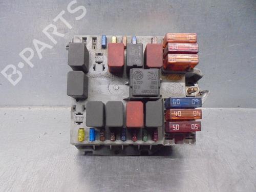 Used Fuse box ALFA ROMEO 147 (937_) 1.9 JTD 16V (937.AXG1B, 937.BXG1B) (140 hp) 16583038