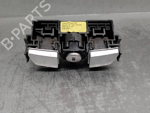 Used Middle console BMW 5 Gran Turismo (F07) 530 d xDrive (258 hp) 17684953