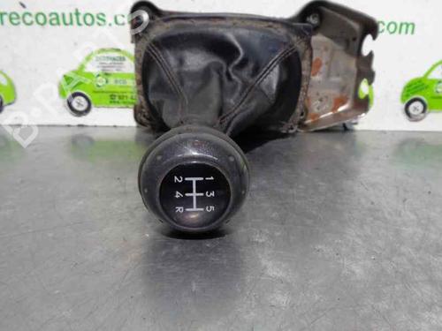 Gear lever HYUNDAI SANTA FÉ I (SM) 2.0 CRDi | BP7446133M90 