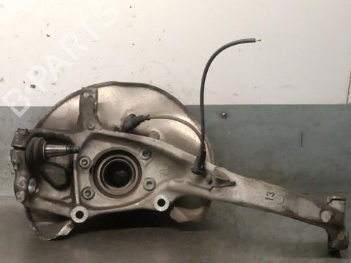 Used Right front steering knuckle AUDI A4 B8 Avant (8K5) 2.7 TDI (190 hp) 31068509