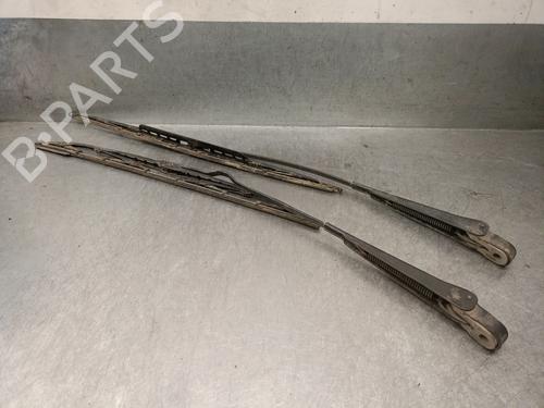 Scheibenwischer vorne für MERCEDES-BENZ S-CLASS (W126) [1979-1991]  24605749
