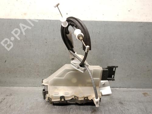 front-right-lock-peugeot-3008-ii-suv-mc_-mr_-mj_-m4_-2016-32282095 main image