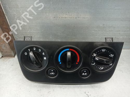 AC Styreenhet / Manøvreringsenhet FORD FIESTA V (JH_, JD_) 1.3 (69 hp) 30637328