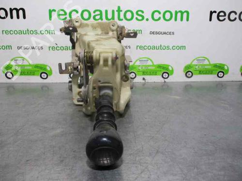 Used Gear lever KIA CARENS III MPV (UN) 2.0 CRDi 140 (140 hp) 7445046