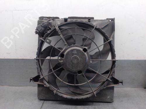 Used Radiator fan HYUNDAI i30 (FD) 1.6 CRDi (90 hp) 28578667