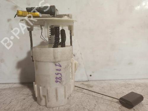 Used Fuel pump RENAULT SCÉNIC II (JM0/1_) 2.0 dCi (JM1K) (150 hp) 8147624