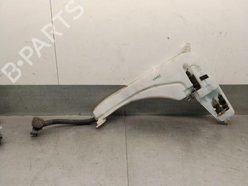 Used Windscreen washer tank Windscreen washer tank 39451804 39451804