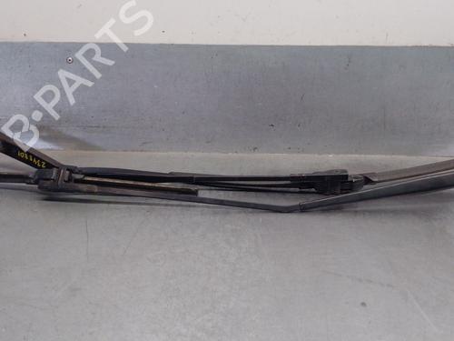 Used Front windshield wiper arm VW POLO (9N_, 9A_) 1.9 TDI (101 hp) 28357678